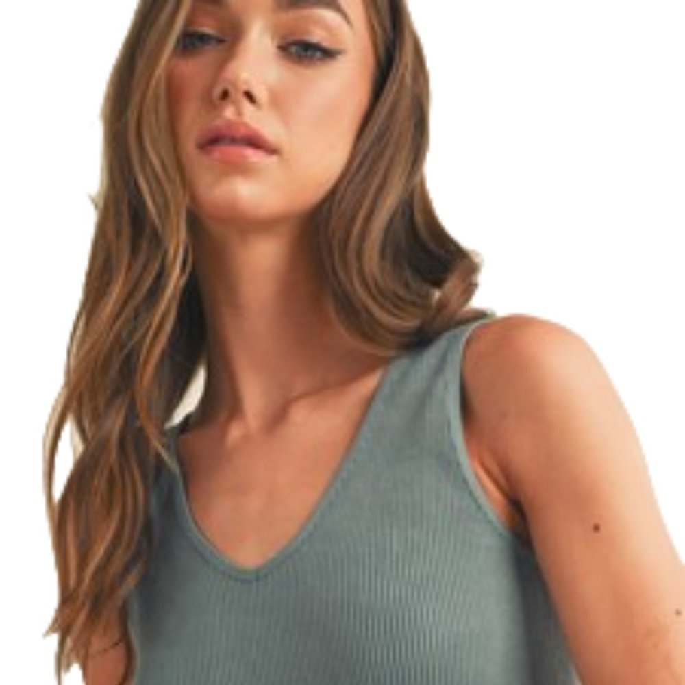 Fitted seamless, sleeveless reversible stone washed ribbed tank-Vintage Blue